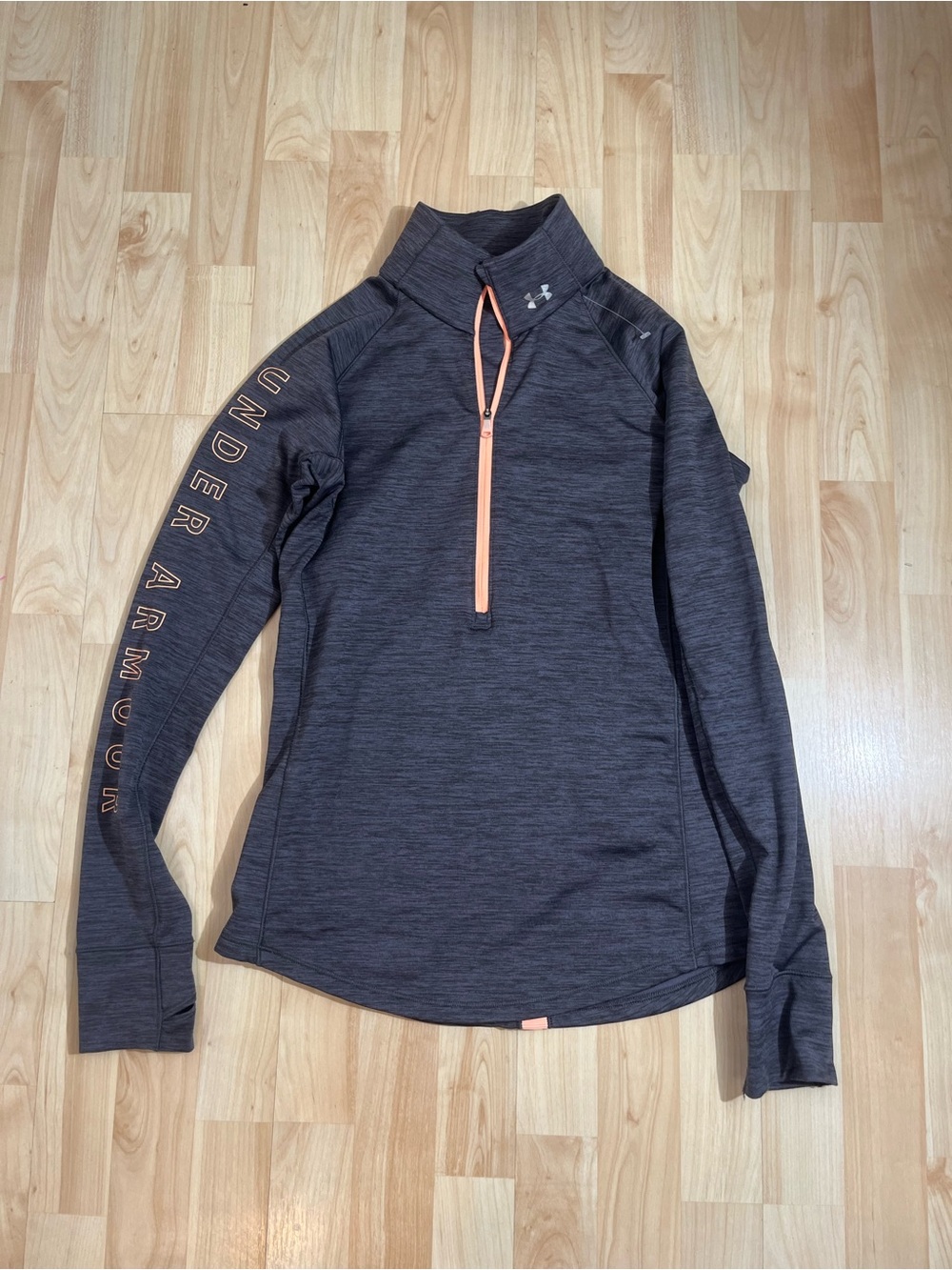 Under Armour  1/2 Zip Long Sleeve Cold Gear Fitted Top  Thumbholes Medium